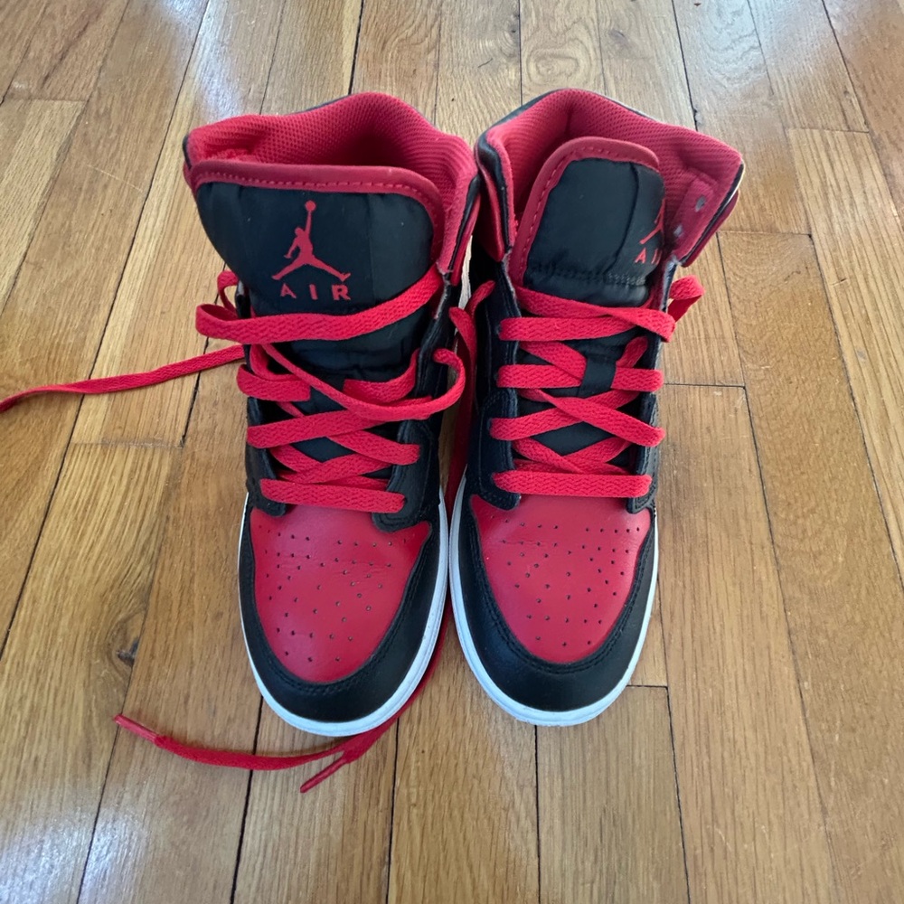 Kids Sneakers - Black and Red